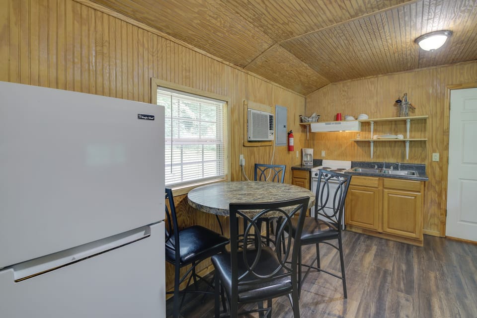 House (1 Bedroom) | Interior