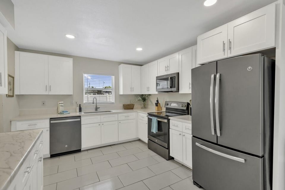 2026-08-08 2539 Trinidad St, Sarasota, FL 34231-101_2_3_4_5