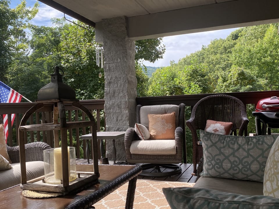 Spacious balcony, with plenty of seating! Great for watching bears in their natural habitat!