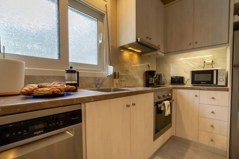 Well-equipped kitchen
