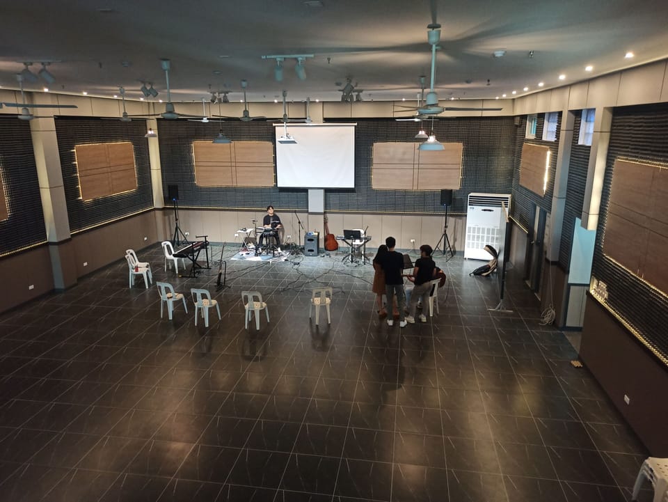 Banquet hall