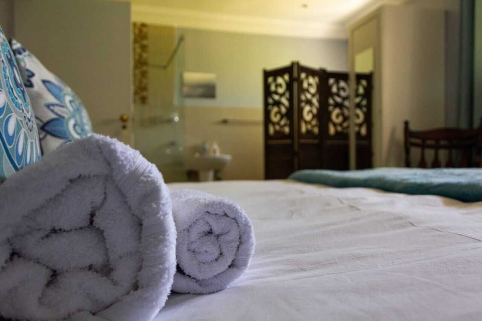 1 bedroom, in-room safe, individually decorated, individually furnished