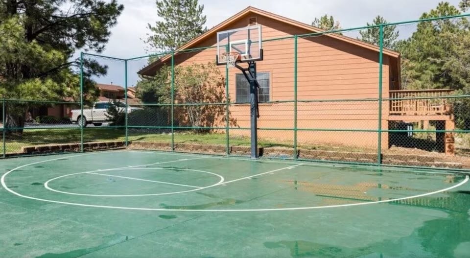 Sport court