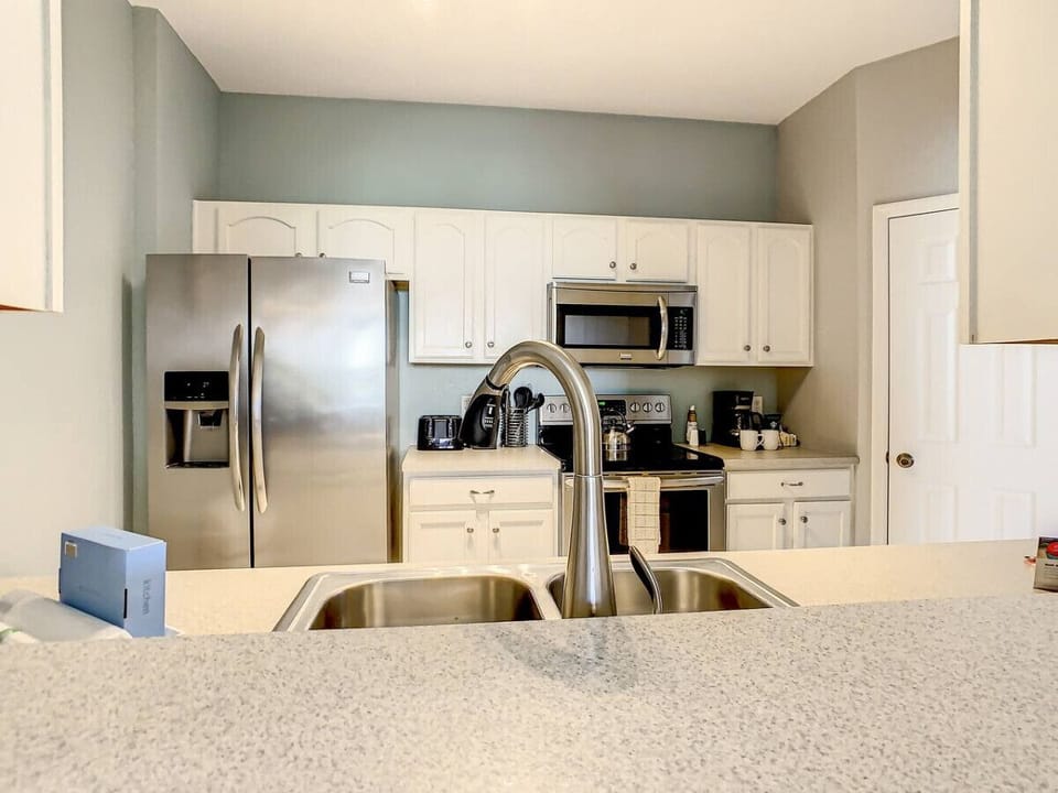 Open kitchen space perfect for family meals and gatherings