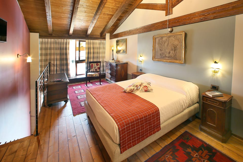 Superior Room | In-room safe, laptop workspace, blackout drapes, iron/ironing board
