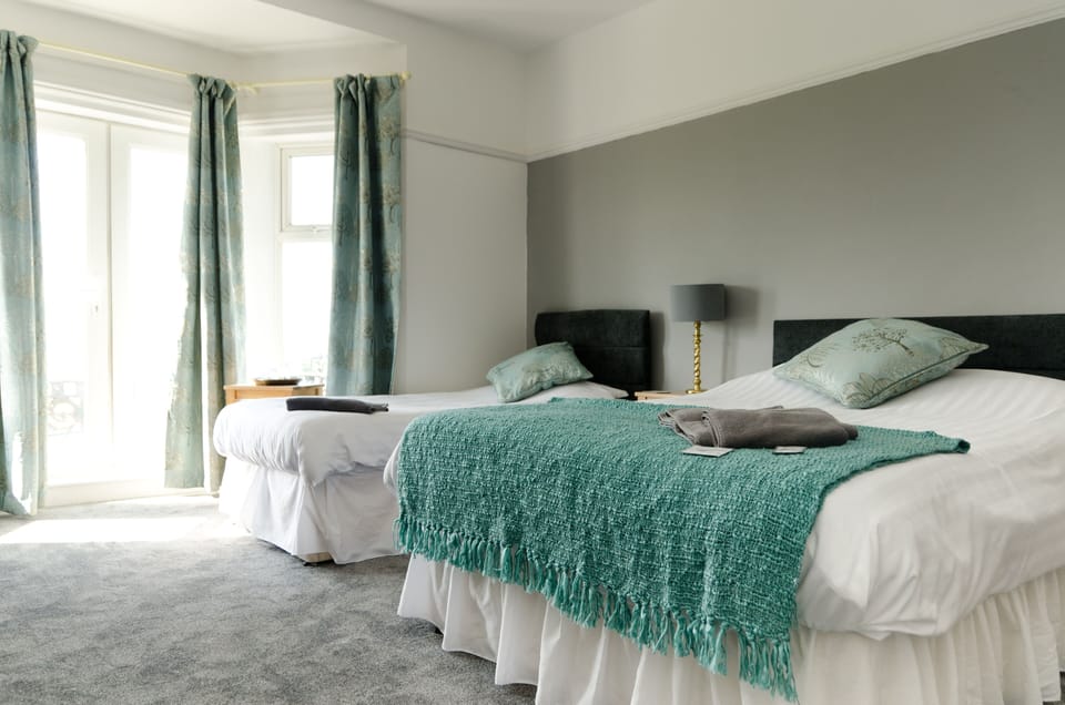 Family Triple Room | Free WiFi, bed sheets