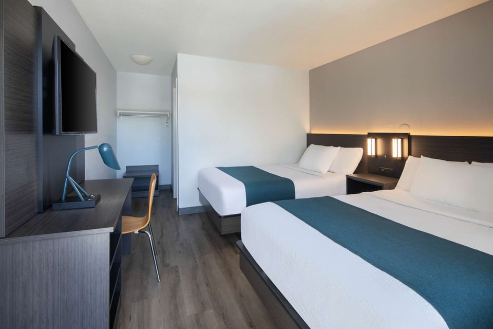 Desk, free WiFi, bed sheets