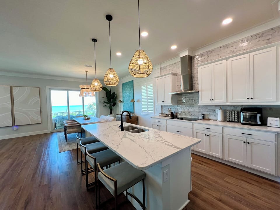 House, Multiple Beds (Seas the Day 506) | Private kitchen | Coffee/tea maker, cleaning supplies, paper towels