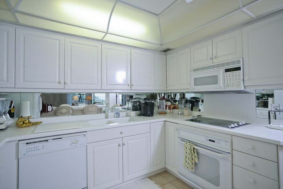 Plenty Of Cabinet Space