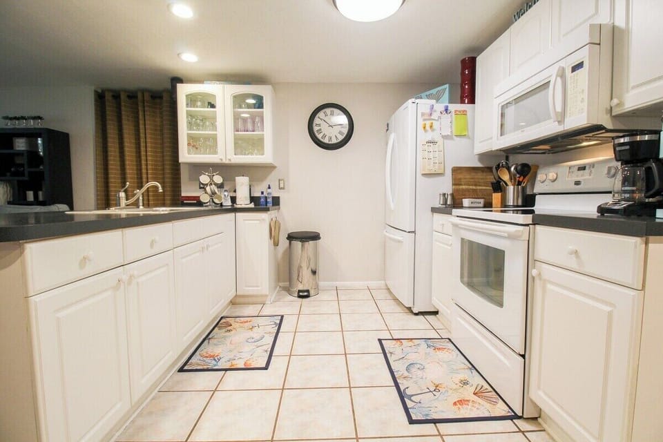 Plenty Of Space To Prep Your Family's Favorite Treats