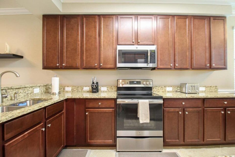 Plenty Of Cabinet Space