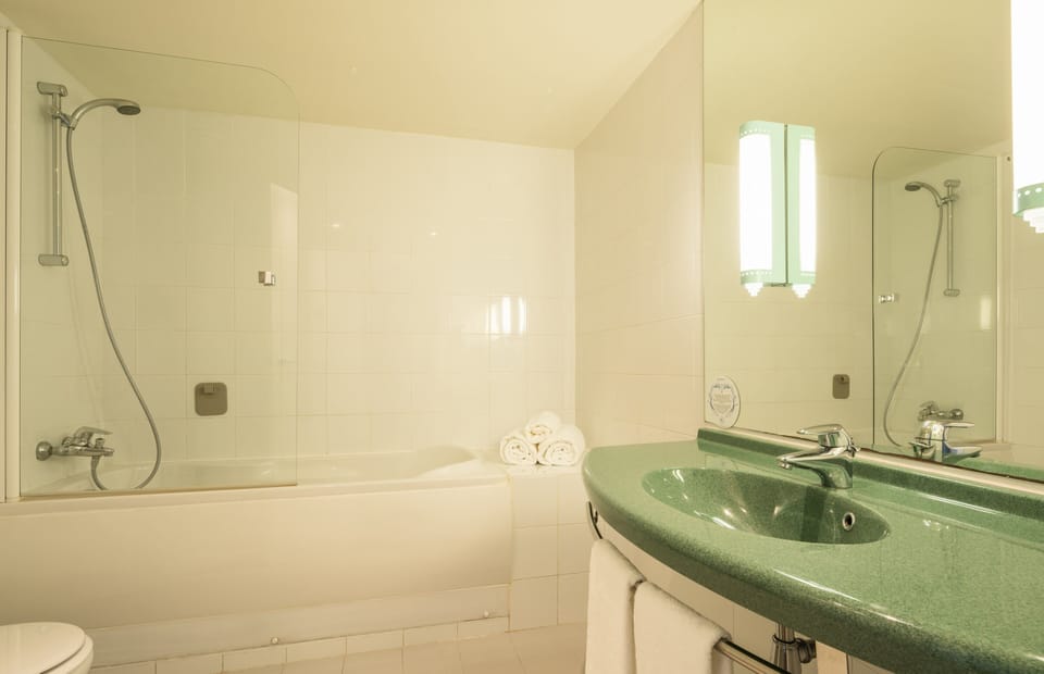 In-room safe, desk, laptop workspace, blackout drapes