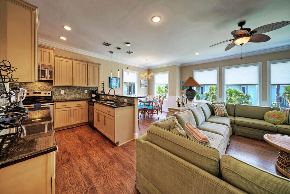 Fully equipped kitchen to cook up a feast.
