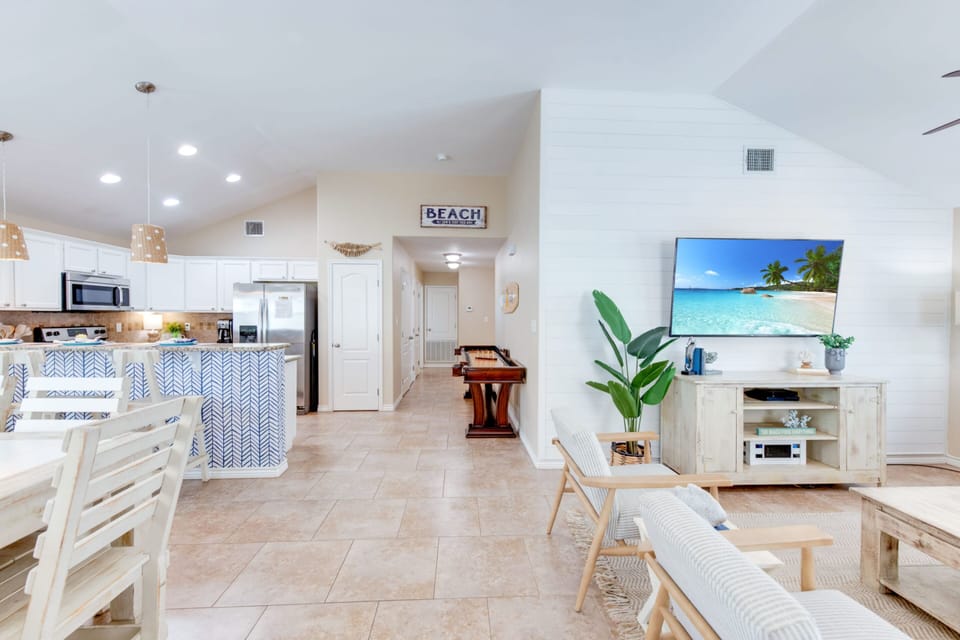 Open floor plan.