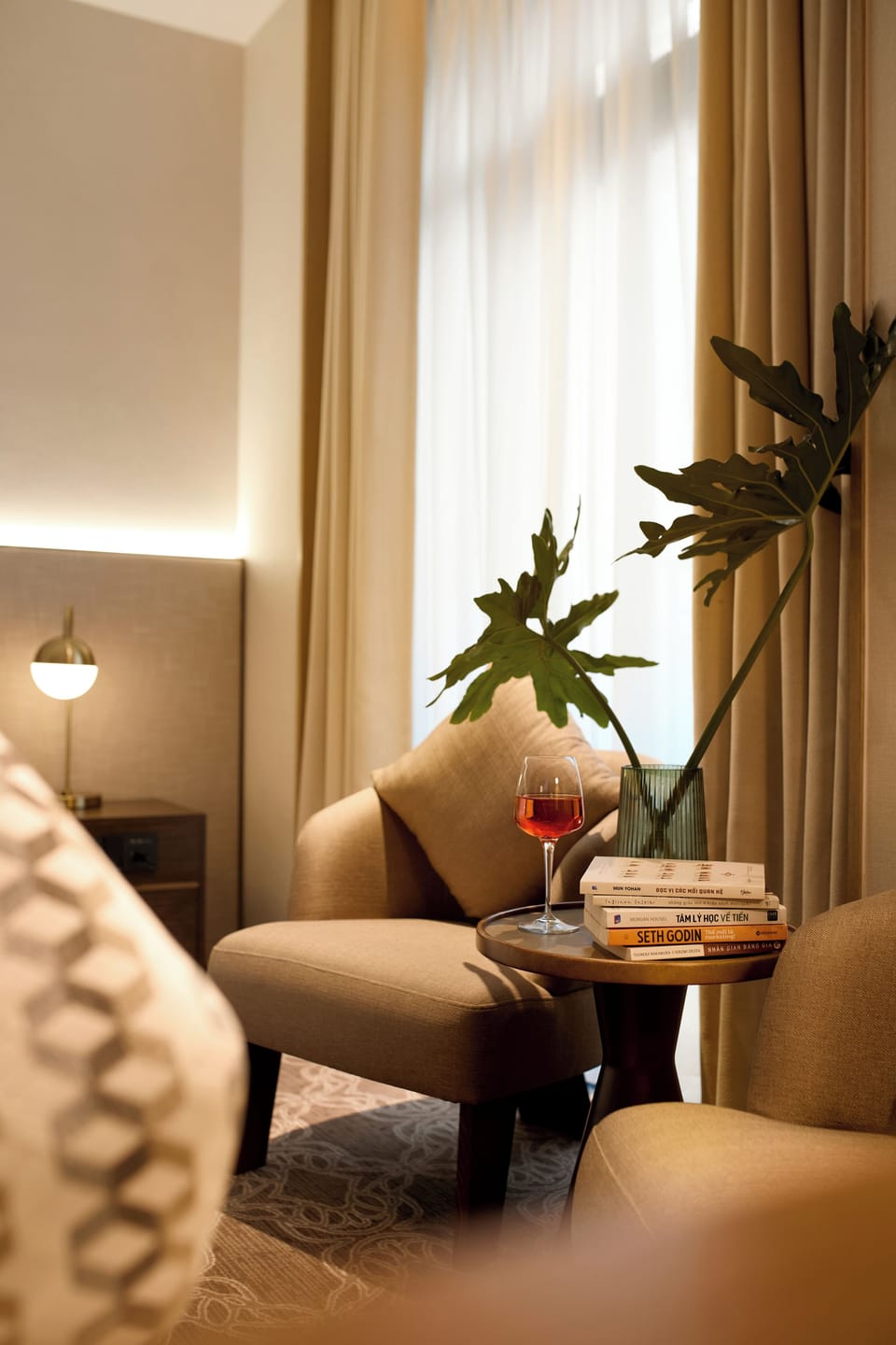 Superior Double Room, 1 King Bed, City View | Minibar, in-room safe, desk, blackout drapes
