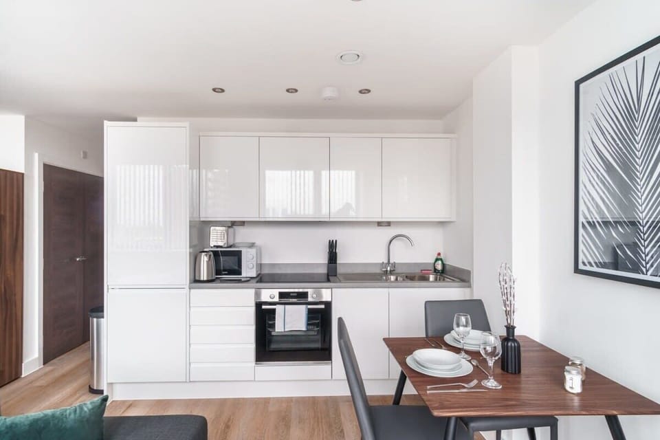 Dining Area and Kitchenette