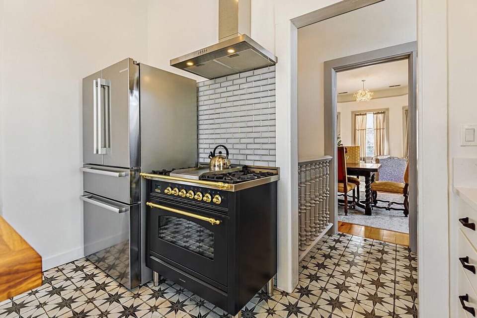 Refrigerator and gas rage