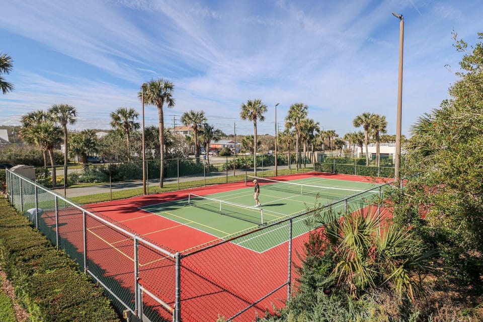 St. Augustine Beach Rentals Tennis Court