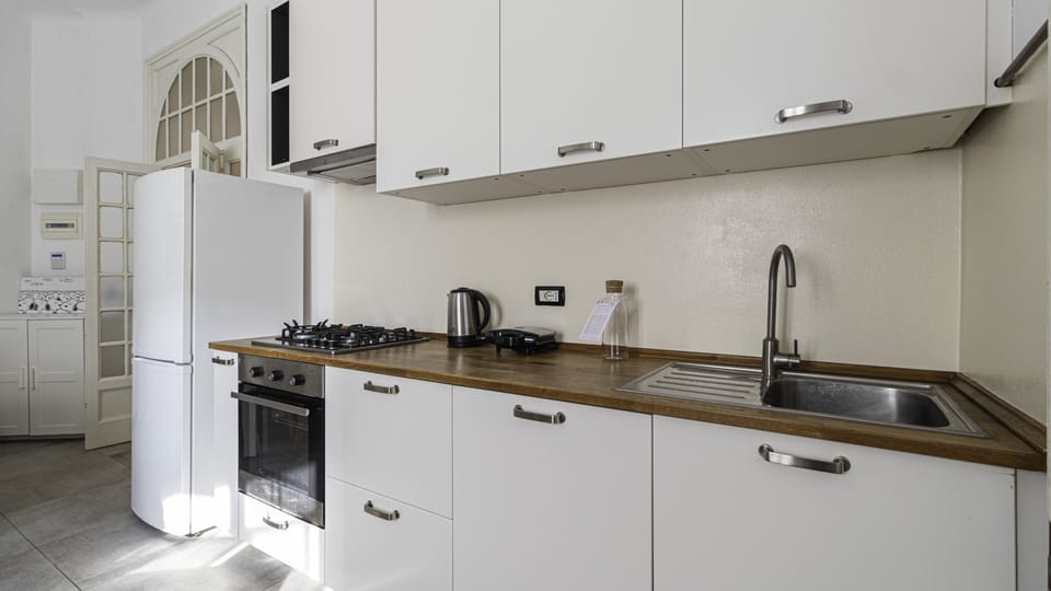 Apartment (1 Bedroom) | Interior