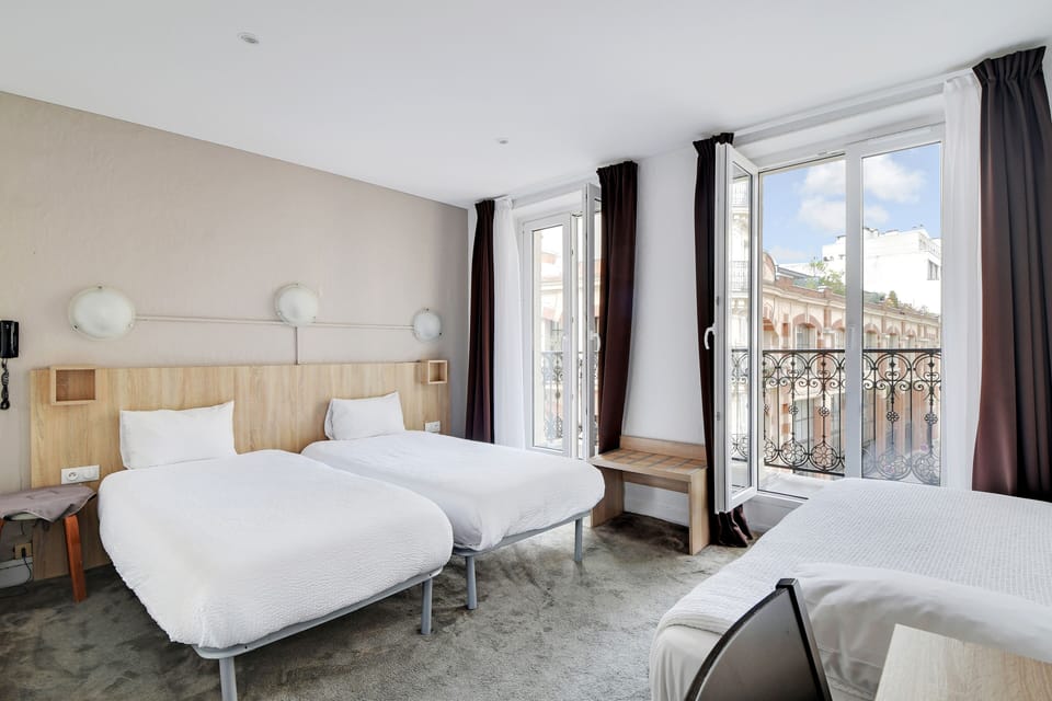 Triple Room | Select Comfort beds, in-room safe, desk, soundproofing