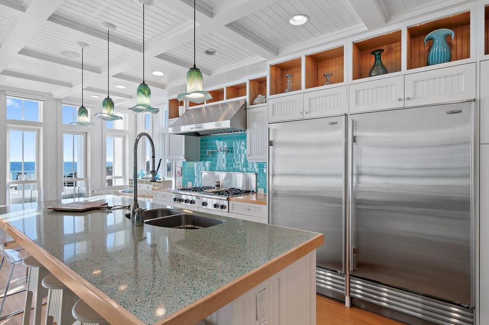 The Flying Pig - Seagrove - First Floor - Kitchen Area