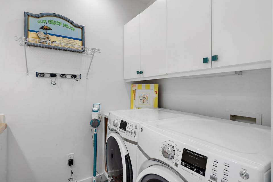 The Flying Pig - Seagrove - First Floor - Laundry Room