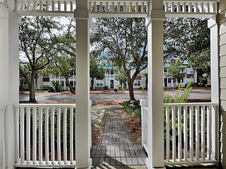 Welcome to The Village #514