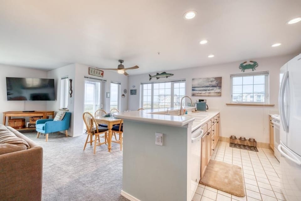 Fully equipped kitchen for all your cooking needs