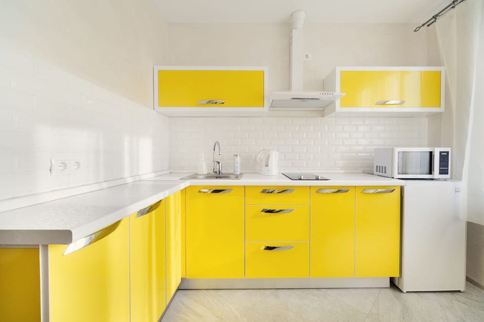 Basic Apartment | Private kitchen | Fridge, microwave, stovetop, electric kettle