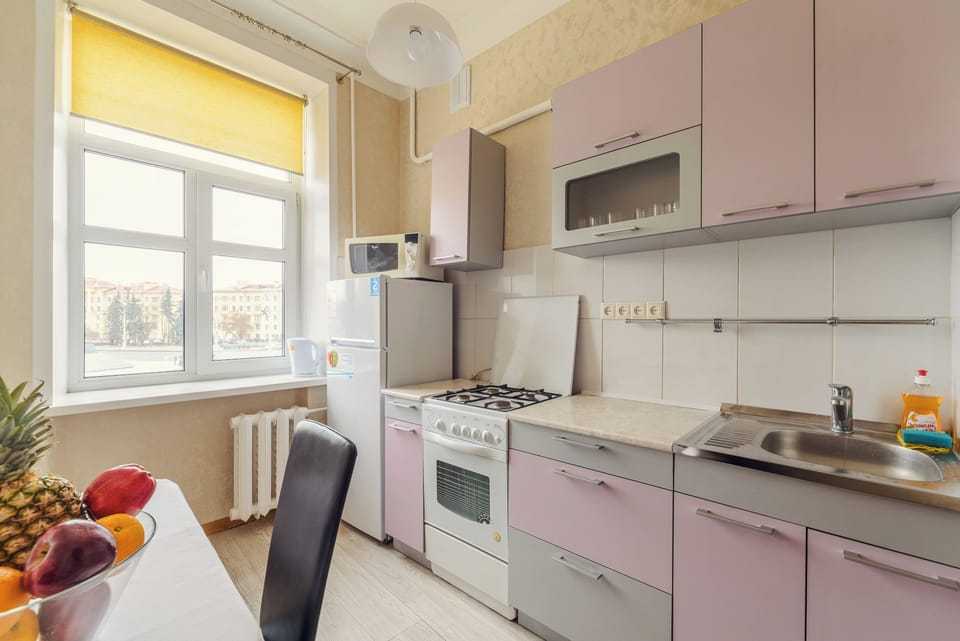 Apartment | Private kitchen | Fridge, microwave, oven, stovetop