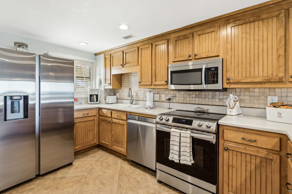 219 Full Kitchen