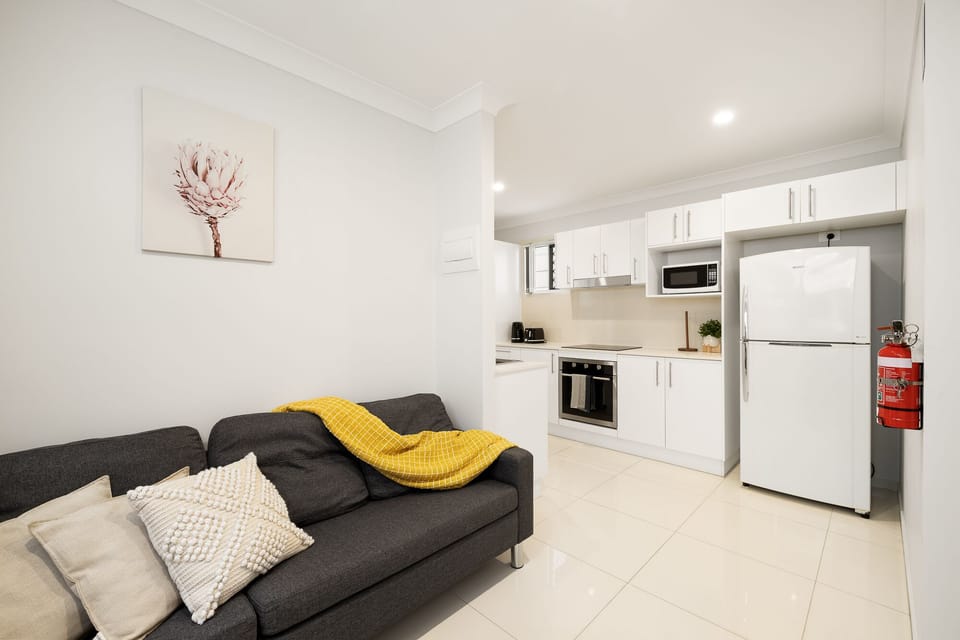 Private Living Room (2)