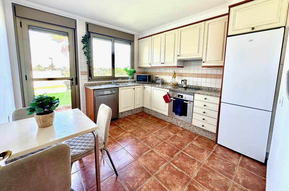Kitchen 2