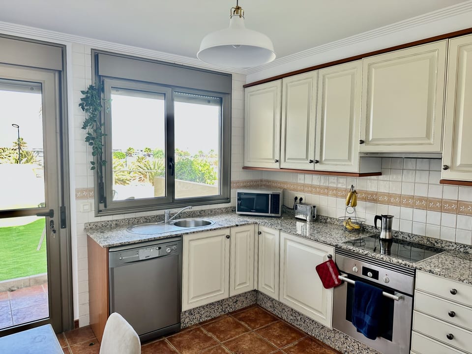 Kitchen 3