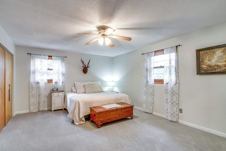 Bedroom 1 | 1st Floor | King Bed | Linens Provided