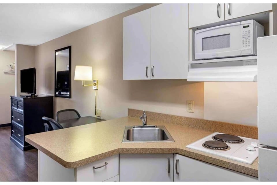 Fridge, microwave, oven, toaster