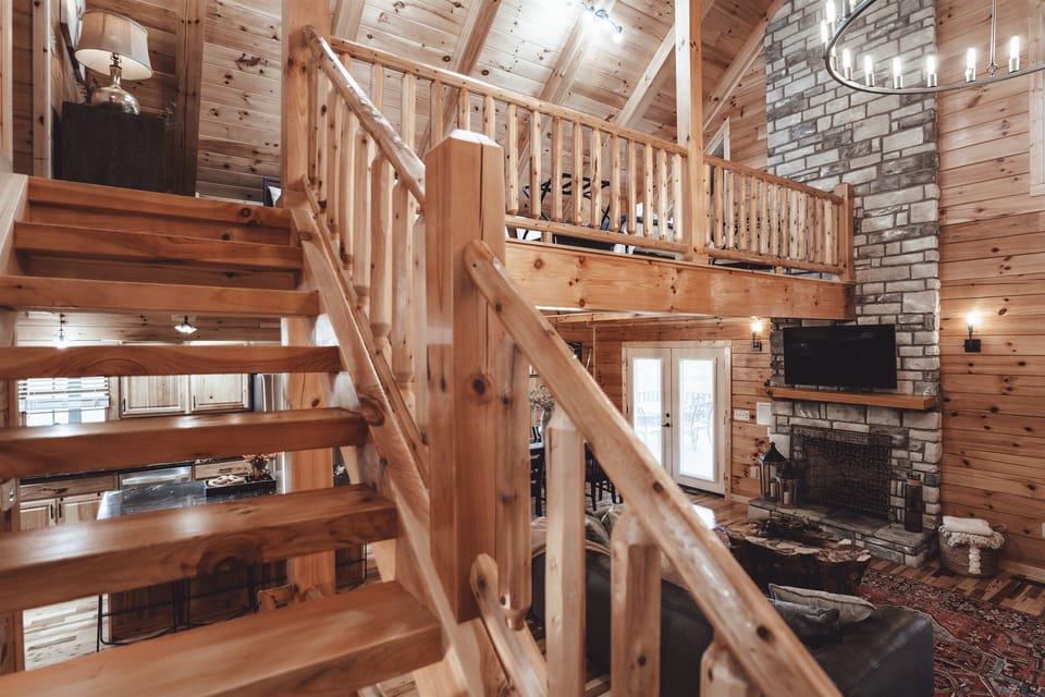 Stairs leading to Upstairs and Loft