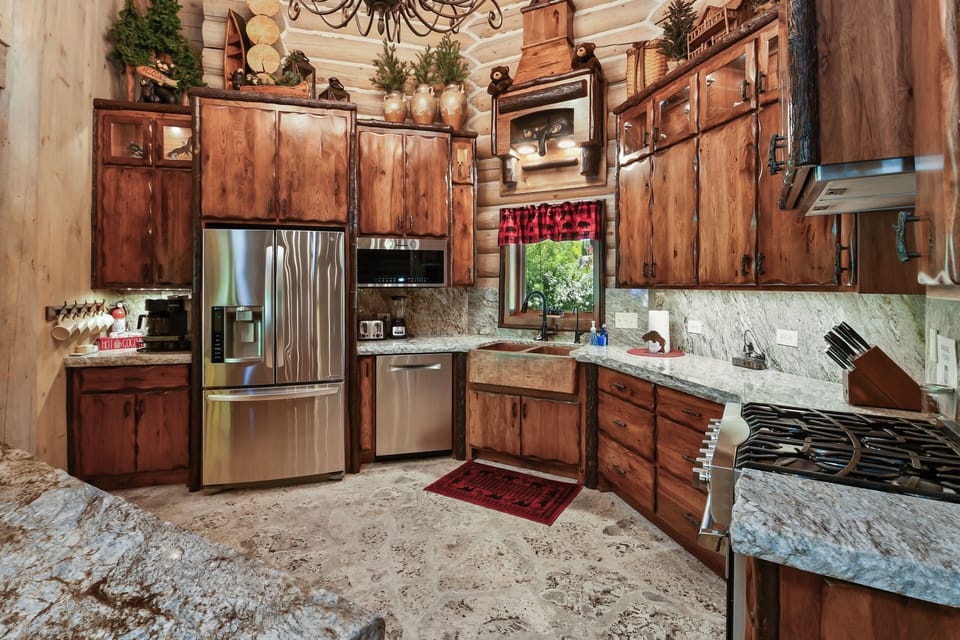 Who wouldn't want to cook in this kitchen?