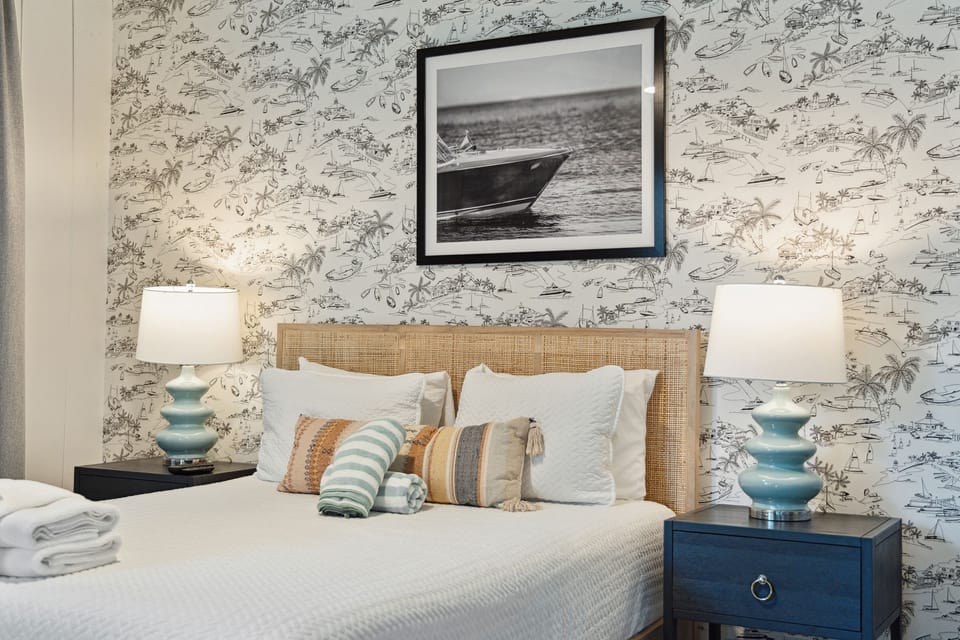 Bed and Lamps