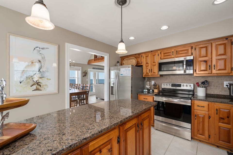 ONHC11D: Sunwatch | Kitchen Area