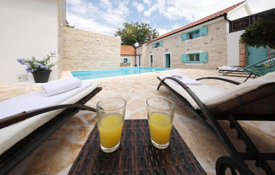 pool