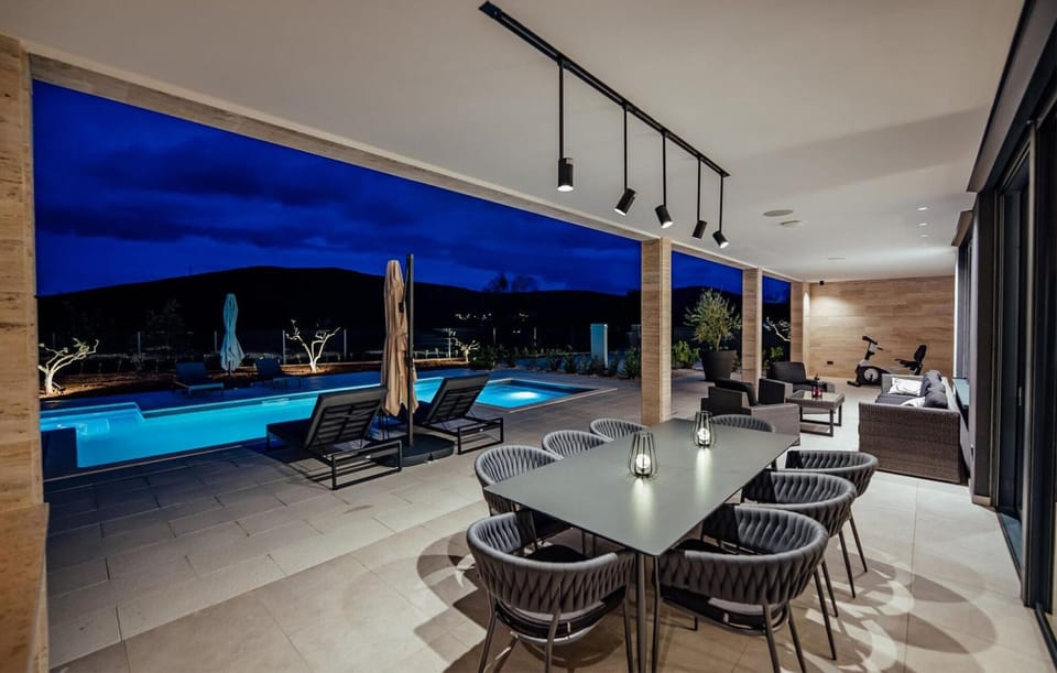 pool