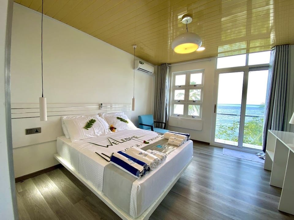 Deluxe Double or Twin Room | Beach/ocean view