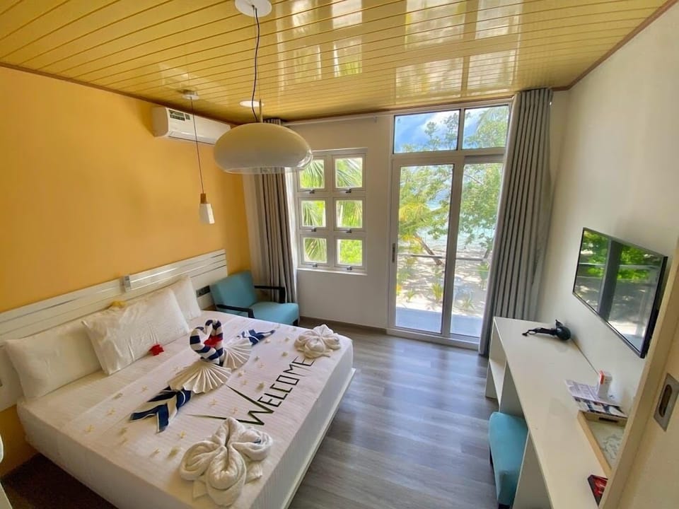 Deluxe Double or Twin Room | Balcony