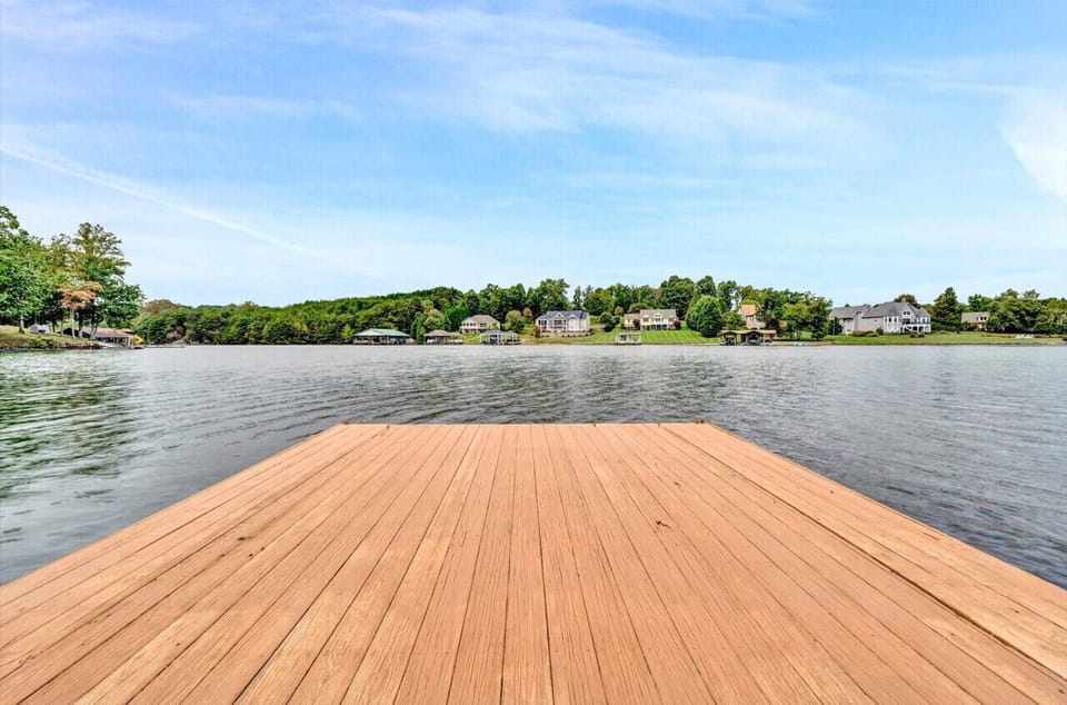 The floating dock provides a safe and convenient place to land your boat for all your water activities.