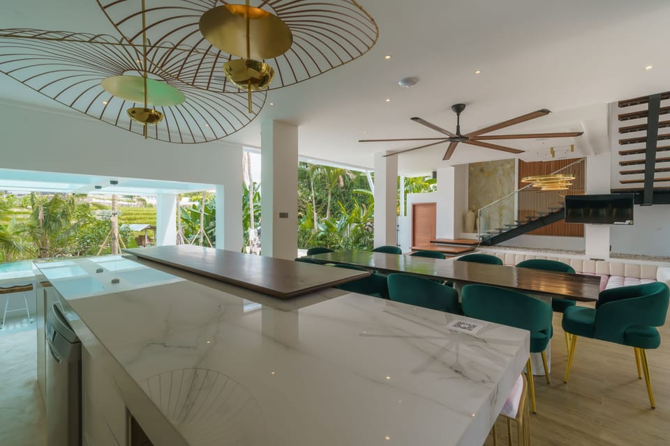 Luxury Villa | Private kitchen | Fridge, microwave, oven, stovetop
