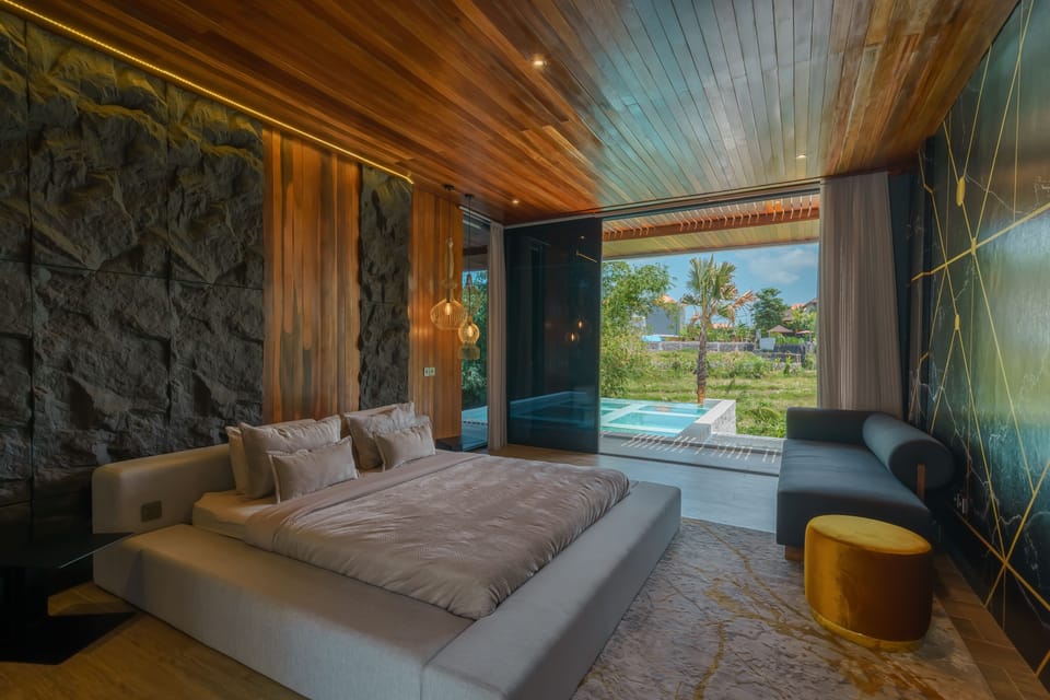 Luxury Villa | 8 bedrooms, in-room safe, desk, bed sheets