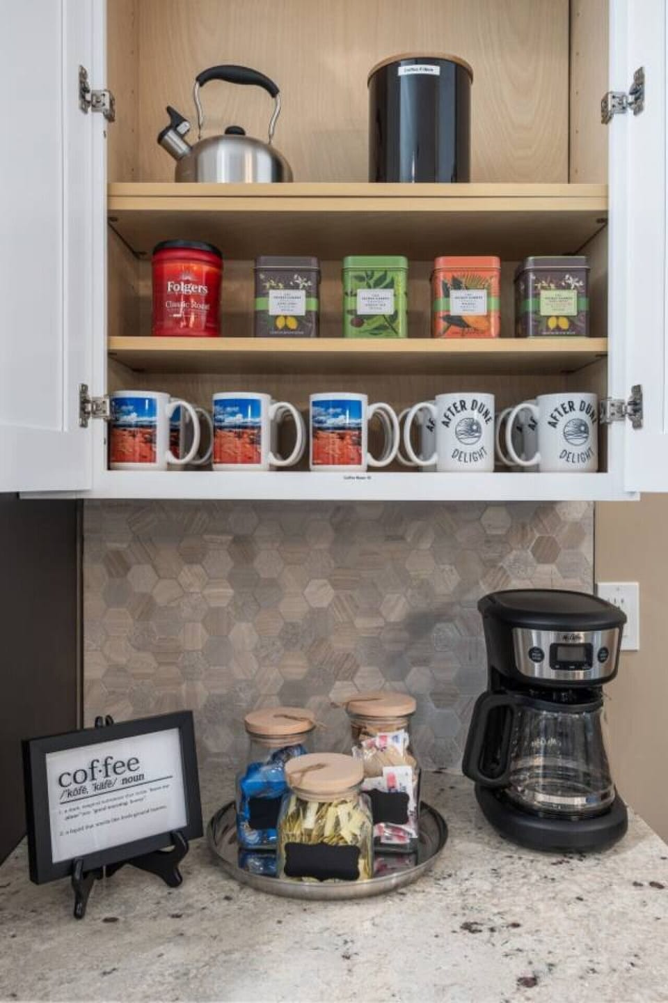 Enjoy some coffee with special mugs