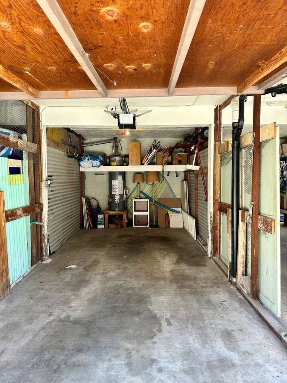 One garage space provided. No need to stress about where to park near the beach