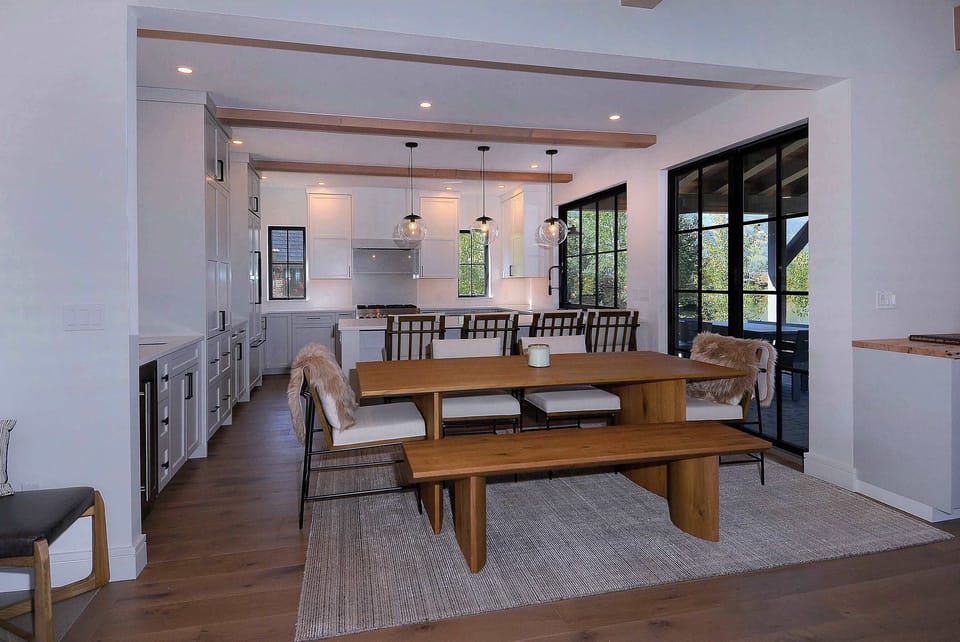 Dining/kitchen